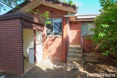 Unit Leased - NSW - Kooringal - 2650 - PERFECT FOR THOSE AFTER A LOW COMFORT LIVING UNIT  (Image 2)