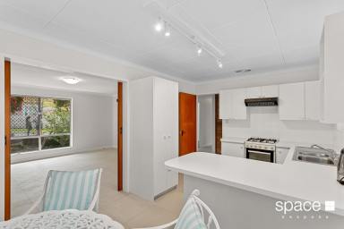 House Leased - WA - Mosman Park - 6012 - Renovated unfurnished Property in sought after location  (Image 2)