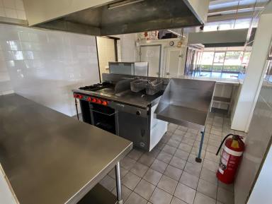 House For Sale - NSW - Ardlethan - 2665 - YOUR SMALL BUSINESS OPPORTUNITY  (Image 2)