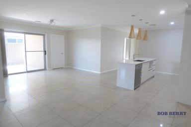 House Leased - NSW - Dubbo - 2830 - Four bedroom home in Southlakes  (Image 2)
