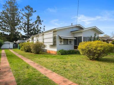 House Sold - QLD - Newtown - 4350 - Beautiful 1960's Home on Two Titles!  (Image 2)
