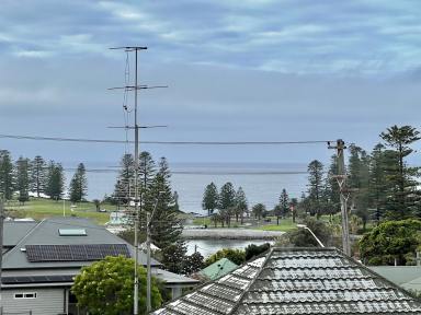 Apartment Sold - NSW - Kiama - 2533 - Two Bedroom Apartment Affordable with Views.  (Image 2)