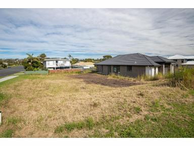 Residential Block Sold - NSW - Forster - 2428 - CHARMING 500 M2 RESIDENTIAL BLOCK IN FORSTER  (Image 2)