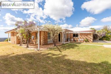 Acreage/Semi-rural For Sale - NSW - Lochiel - 2549 - LIVING ON TOP OF THE WORLD  (Image 2)