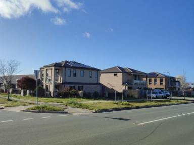 Townhouse Sold - ACT - Casey - 2913 - Comfortable Living in the heart of Casey  (Image 2)