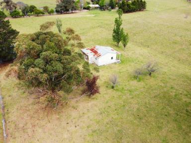 Residential Block For Sale - VIC - Granite Rock - 3875 - SCENIC RURAL VIEWS, PERFECT RENOVATION OPPORTUNITY  (Image 2)