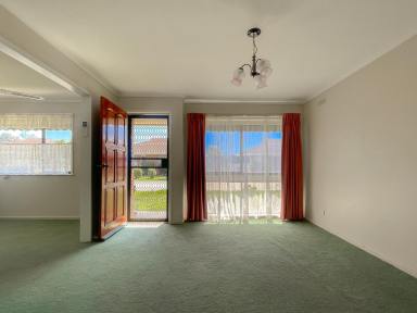 Unit For Sale - VIC - Swan Hill - 3585 - Affordable two bedroom unit  (Image 2)