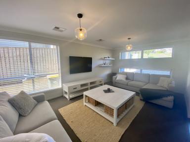 House Leased - NSW - Gerringong - 2534 - Application Approved - Awaiting Deposit  (Image 2)