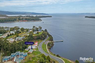 House Sold - TAS - Strahan - 7468 - By the seaside!  (Image 2)