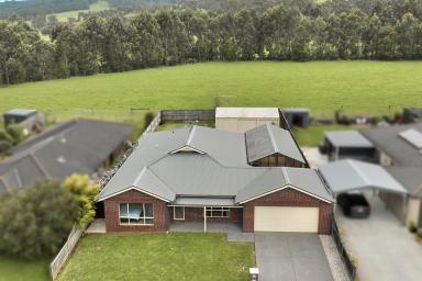House Sold - VIC - Trafalgar - 3824 - Exceptional 4-Bedroom Home with Expansive Backyard Shed  (Image 2)