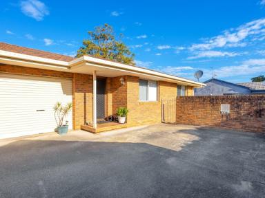 Villa Sold - NSW - Old Bar - 2430 - EASY COASTAL LIVING - MOTIVATED SELLER  (Image 2)