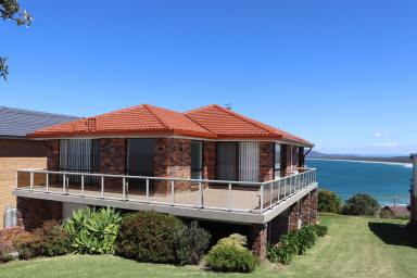 House Leased - NSW - Gerroa - 2534 - Freshly Renovated With a View  (Image 2)