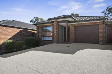 Unit Sold - VIC - Seymour - 3660 - Motivated Vendor All offers considered  (Image 2)