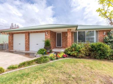House Sold - NSW - Bega - 2550 - CLOSE TO EVERYTHING  (Image 2)