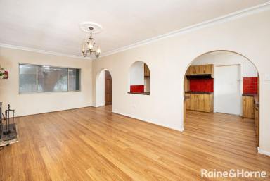 House Sold - NSW - Mount Austin - 2650 - Ready for Renovation  (Image 2)