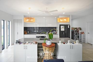House Sold - QLD - Mareeba - 4880 - MODERN FAMILY LIVING IN AMAROO  (Image 2)