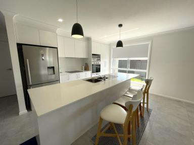 House Leased - NSW - Old Bar - 2430 - CHARMING THREE BEDROOM HOME  (Image 2)