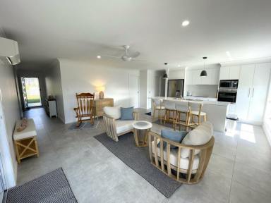 House Leased - NSW - Old Bar - 2430 - CHARMING THREE BEDROOM HOME  (Image 2)