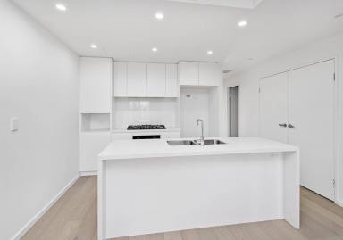 Apartment For Lease - NSW - Kiama - 2533 - STUNNING EXECUTIVE 3 BEDROOM APARTMENT ! (Image 2)