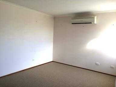 House Leased - NSW - Merriwa - 2329 - Spacious Home!  (Image 2)