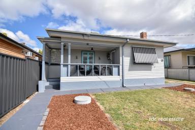 House Sold - NSW - Inverell - 2360 - PRETTY AS A PICTURE  (Image 2)