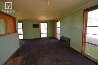 House Sold - VIC - Mooroopna - 3629 - CALLING ON RENOVATERS  (Image 2)