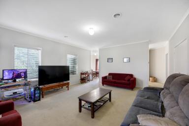 Unit Sold - VIC - Drouin - 3818 - Comfortable, Modern and Private  (Image 2)