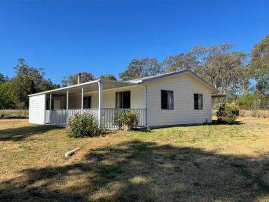 House Sold - QLD - Applethorpe - 4378 - Country Gem Stanthorpe  (Image 2)