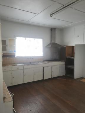 House Leased - QLD - East Ipswich - 4305 - 3 Bedroom Home In East Ipswich  (Image 2)