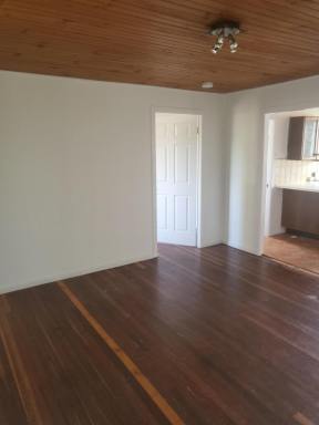 House Leased - QLD - East Ipswich - 4305 - 2 Bedroom Home in East Ipswich  (Image 2)