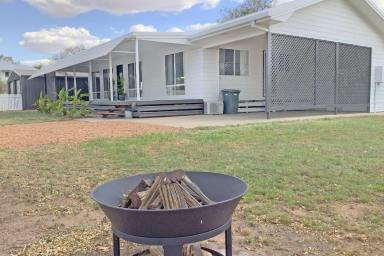 House Sold - QLD - Longreach - 4730 - Charming and Low-Maintenance Property with Shaded Verandah  (Image 2)