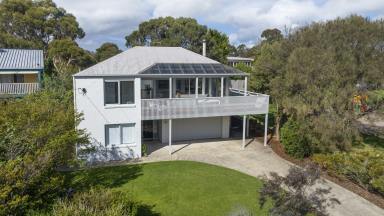 House Sold - VIC - Somers - 3927 - Architectural Family Living with Breathtaking Views  (Image 2)