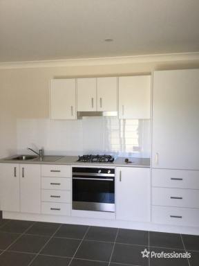 Duplex/Semi-detached For Lease - NSW - West Tamworth - 2340 - 2/34 Cole Road  (Image 2)