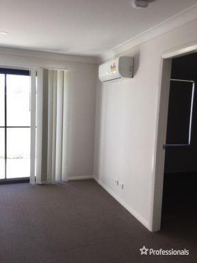 Duplex/Semi-detached Leased - NSW - West Tamworth - 2340 - 2/34 Cole Road  (Image 2)