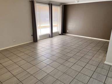 Townhouse Leased - NSW - Goulburn - 2580 - CLOSE TO CBD - WELL PRESENTED  (Image 2)