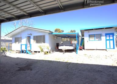 House For Sale - SA - The Pines - 5577 - Commercial Property * Lifestyle & Sea Change; Shop & House only minutes to the Beach & Boat Ramp * Price Reduced  (Image 2)