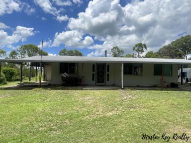 Lifestyle Sold - QLD - Proston - 4613 - Walk In - Walk Out  - Fixer upper!  (Image 2)