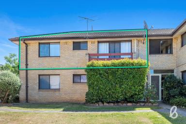 Unit Sold - NSW - Singleton - 2330 - TWO BEDROOM UNIT IN CONVENIENT LOCATION  (Image 2)