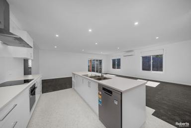 House Leased - TAS - New Norfolk - 7140 - Big,Beautiful and Brand New  (Image 2)