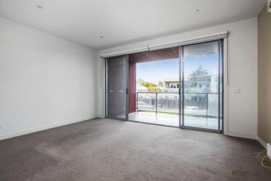 Apartment Leased - VIC - Mordialloc - 3195 - LOW MAINTENANCE | BEACHSIDE LIVING | WELL LOCATED  (Image 2)