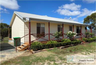 House Sold - SA - Meningie - 5264 - House, Huge Shed And Acres!!  (Image 2)