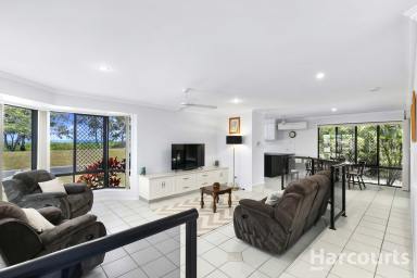 House Sold - QLD - Urangan - 4655 - NEWSFLASH .... Property Is Now Vacant And ...  (Image 2)