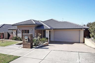 House Leased - VIC - Botanic Ridge - 3977 - SOUGHT AFTER BOTANIC RIDGE  (Image 2)