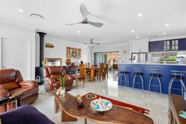 House For Sale - QLD - Jones Hill - 4570 - IMPRESSIVE OASIS LIVING WITH OPTIONS  (Image 2)