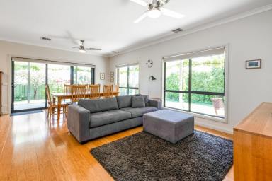 House For Lease - VIC - North Bendigo - 3550 - FULLY FURNISHED - CONTACT AGENT FOR AVAILABILITY  (Image 2)