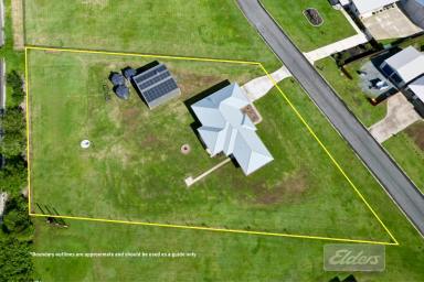 House Sold - QLD - Chatsworth - 4570 - Near new 4 brm home on 1 acre - large shed!  (Image 2)