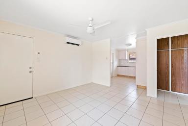 Unit Leased - QLD - South Toowoomba - 4350 - Newly renovated 2 bedroom unit  (Image 2)