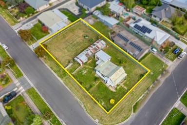 House Sold - VIC - Brown Hill - 3350 - Prime Potential Subdivision In Sought After Brown Hill  (Image 2)