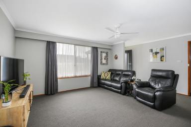 House For Sale - VIC - Colac - 3250 - Exceptional Dual Living Opportunity...  (Image 2)