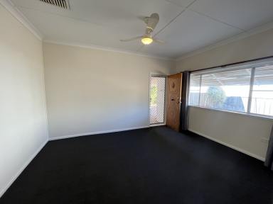 House Leased - NSW - Tamworth - 2340 - Really tidy home!  (Image 2)